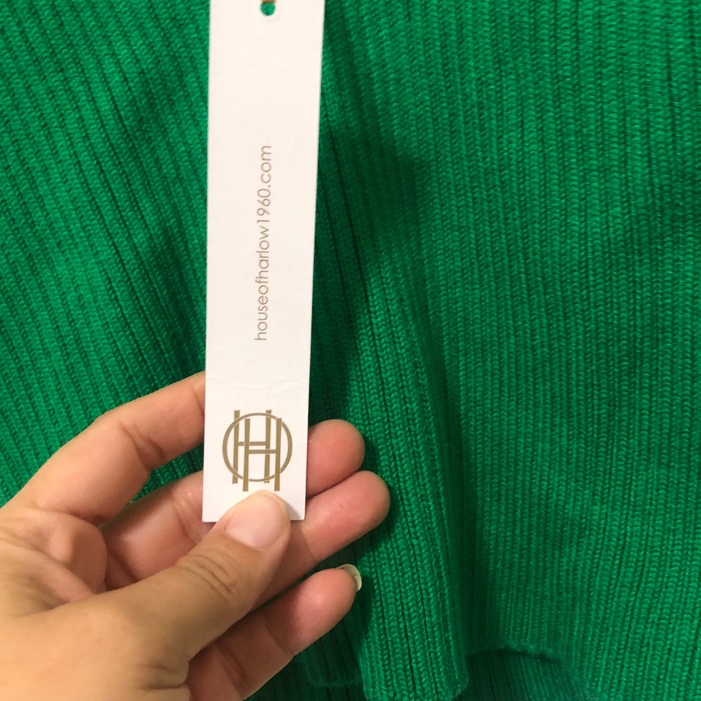 House of Harlow 1960 Emerald Green Knit V-Neck Size Small NWT - Picture 3 of 6